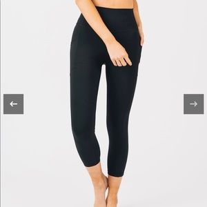 ZYIA Black Pocket Brilliant Hi-Rise Capri